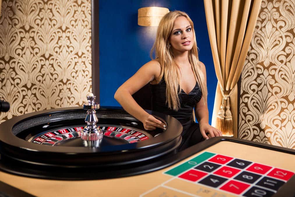 Roulette in Real-Time: Live Dealer Roulette Explained